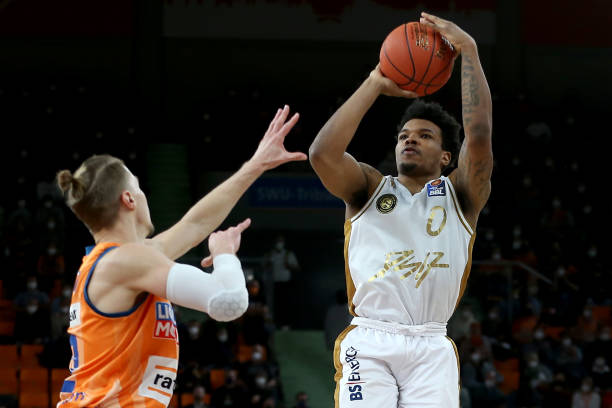 了当之无愧 了当之无愧